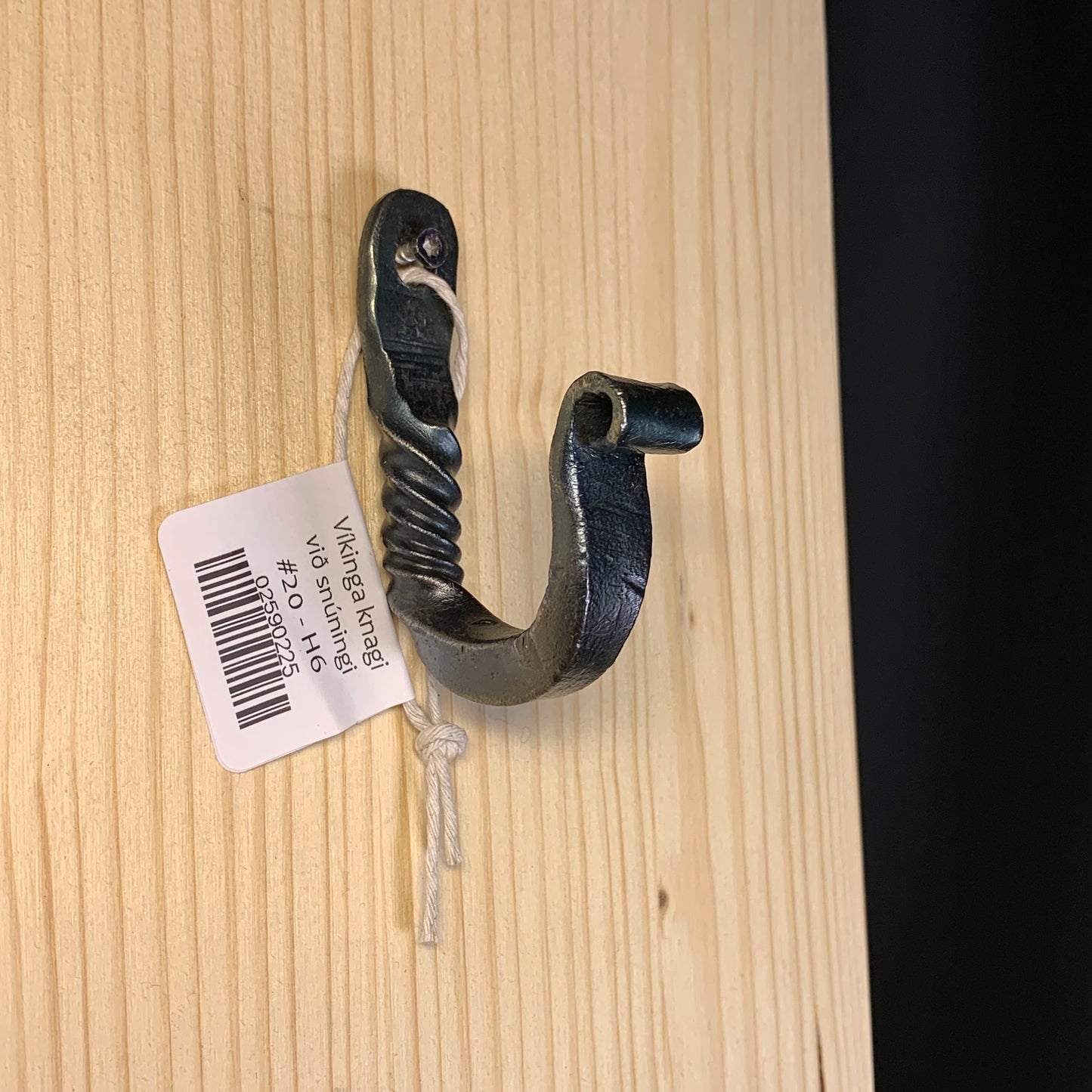 Handsmíðaður Víkingaknagi