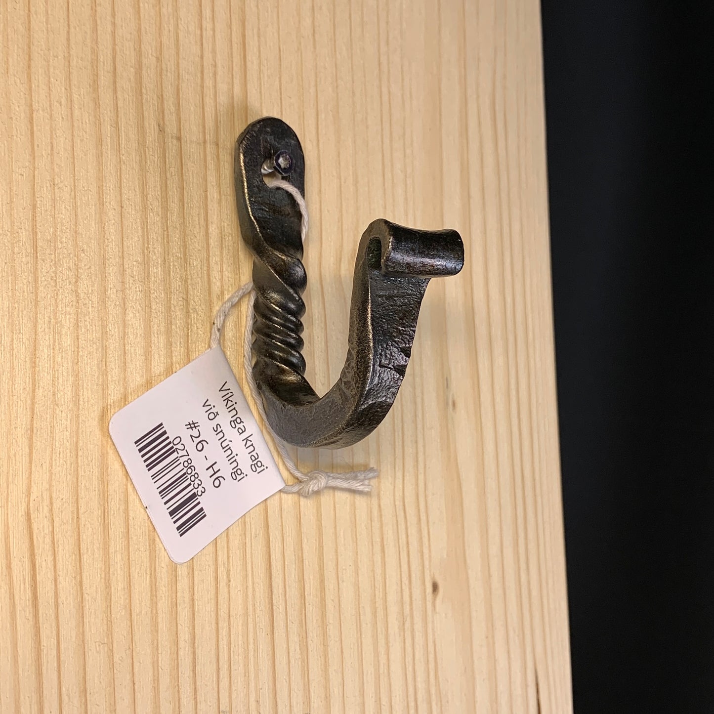 Handsmíðaður Víkingaknagi