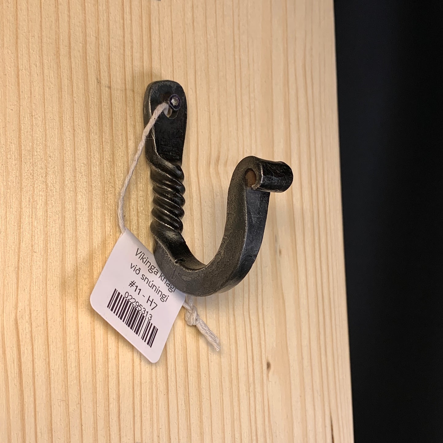 Handsmíðaður Víkingaknagi
