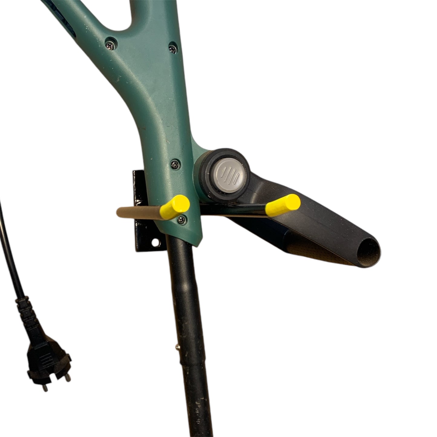 Krútsterkt upphang til amboð og reiðskap