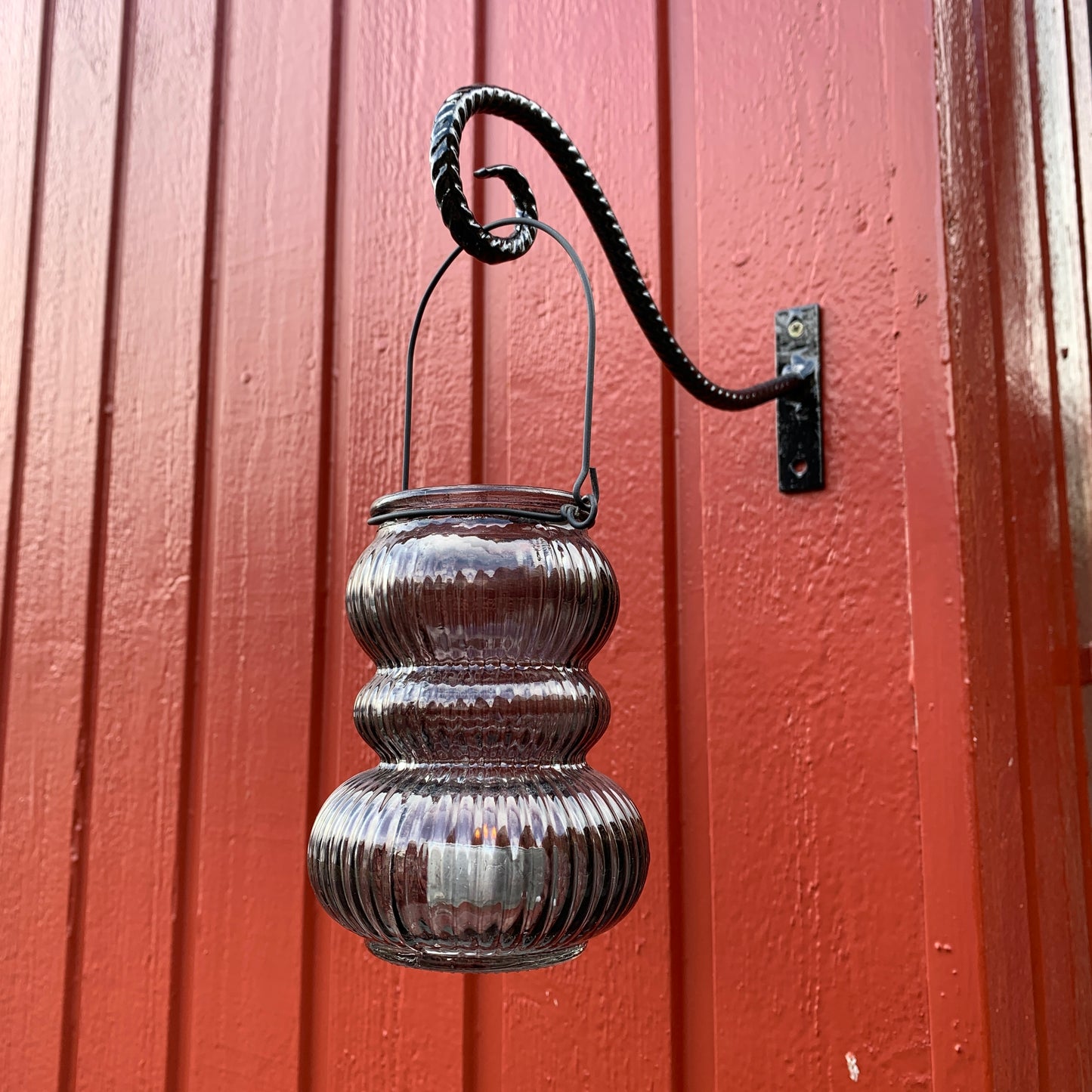 Luksus krókur til lanternu, blómuskál ella aðrar prýðislutir.