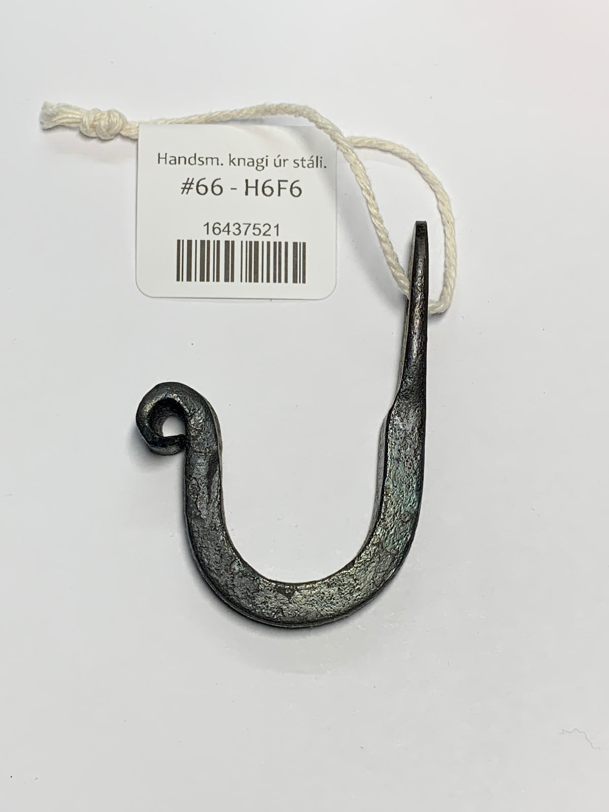 Handsmíðaðir knagar
