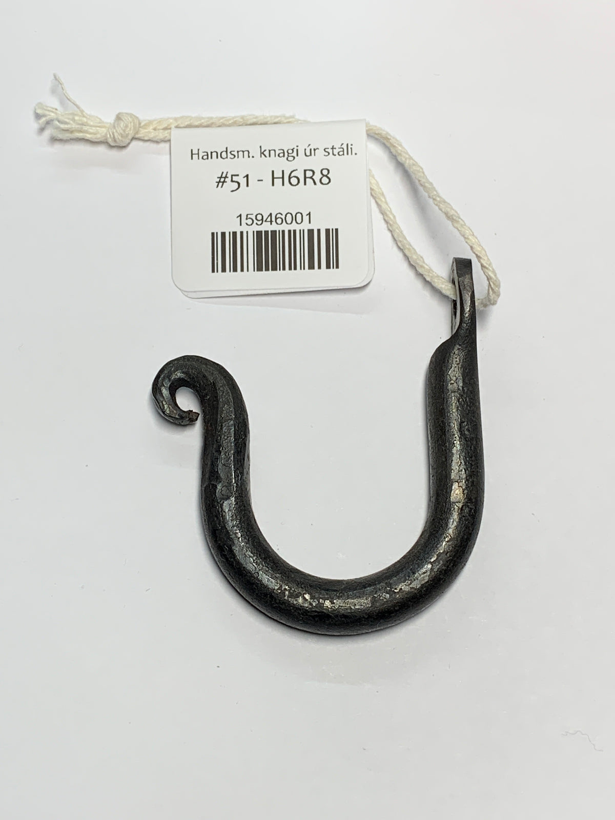 Handsmíðaðir knagar